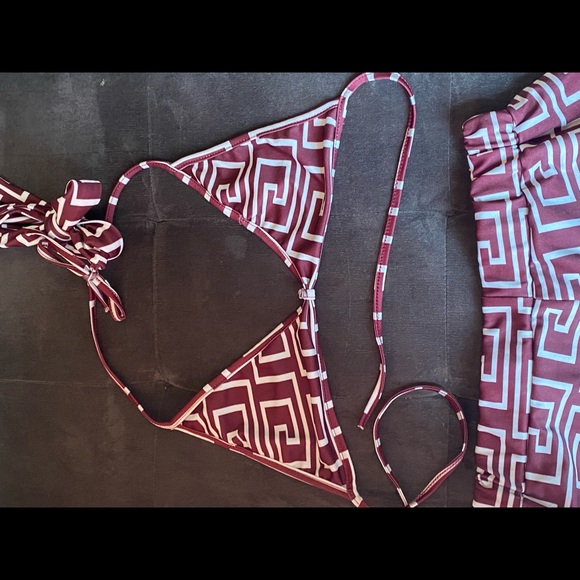 Two piece printed bra short set - Picture 2 of 3